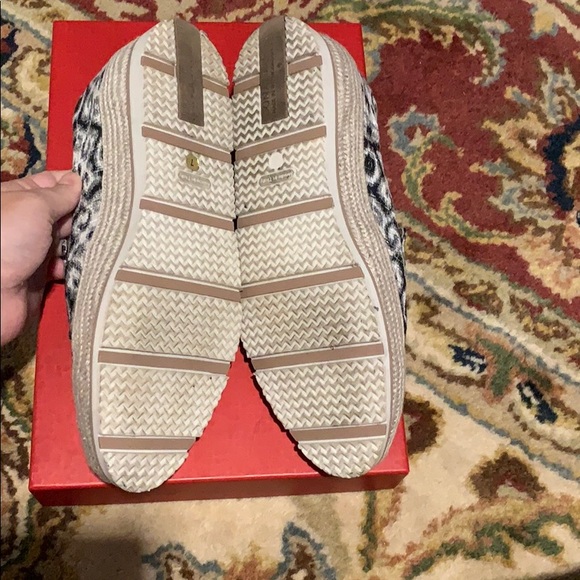 SOLD Donald J Pliner loafer - Picture 4 of 7